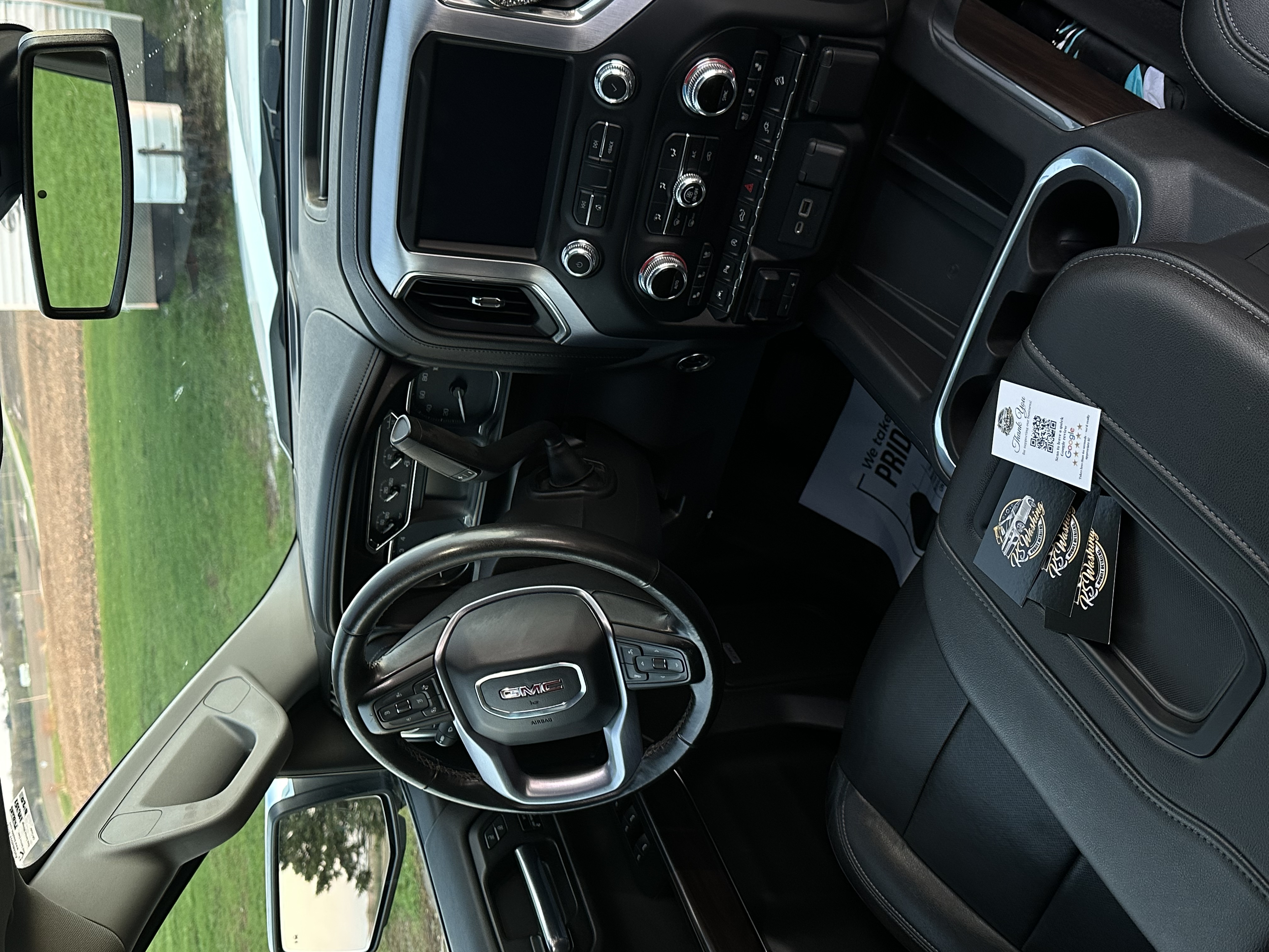 GMC Sierra interior detail